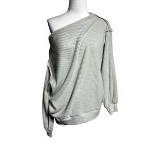 Wishlist Grey NWT Off the Shoulder Long Sleeve Fleece Top Size S/M